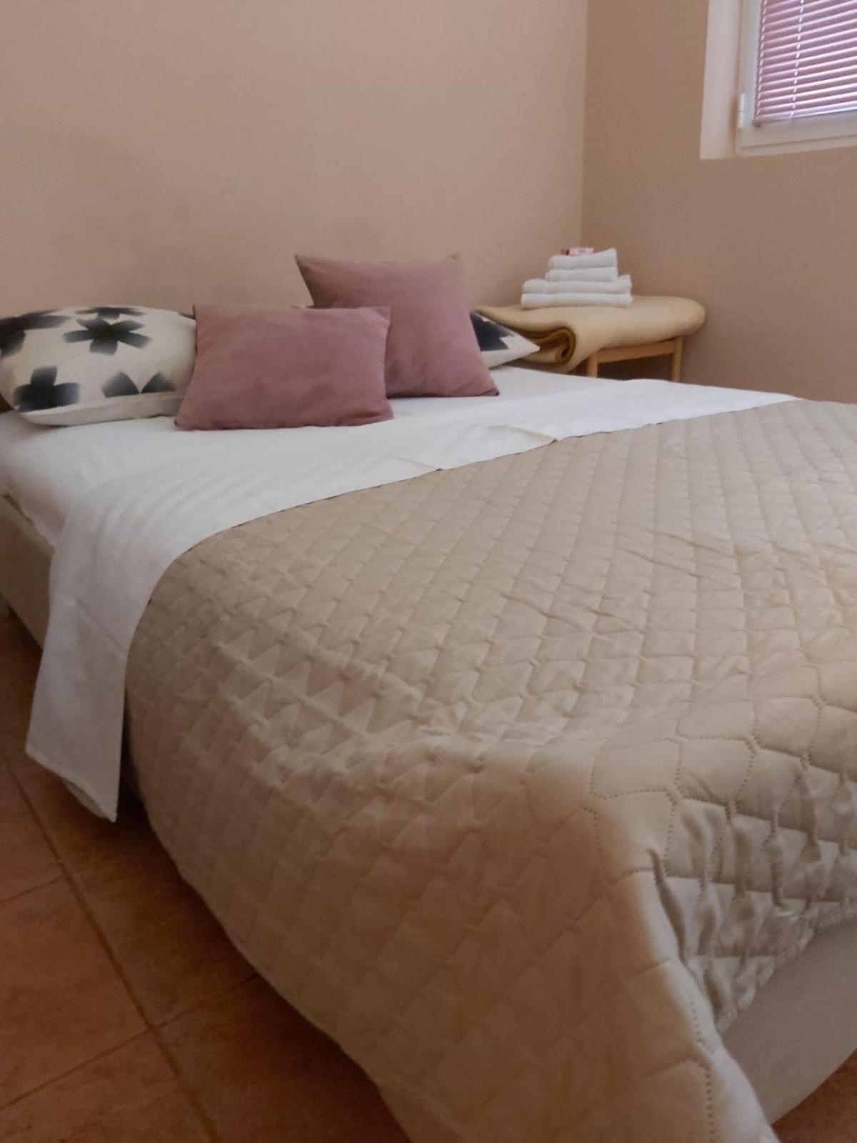 Ant Apartament *