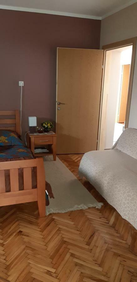 Ant Apartament Budva